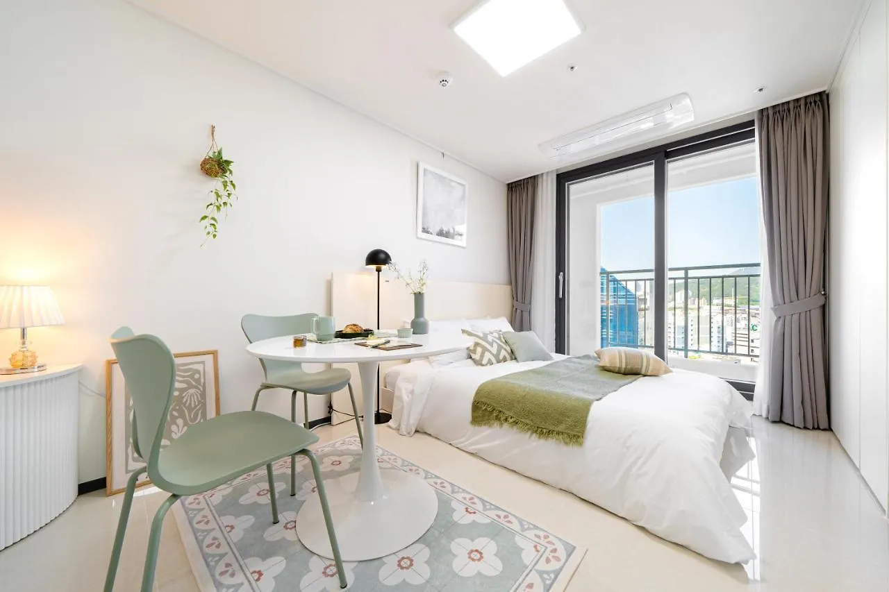 Urbanstay Busan Cityhall Apartman