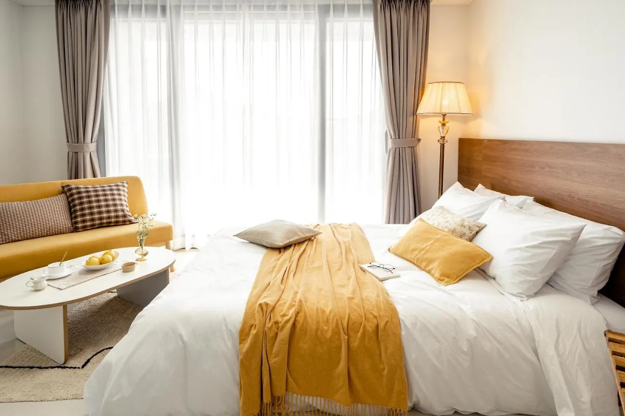 Apartment Urbanstay Busan Cityhall