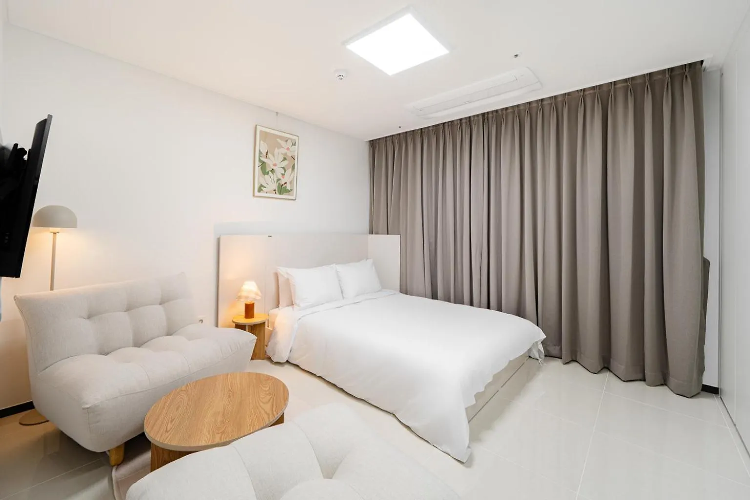 Urbanstay Busan Cityhall